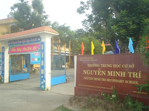 ANH HÙNG HOA LỬA NGUYỄN MINH TRÍ