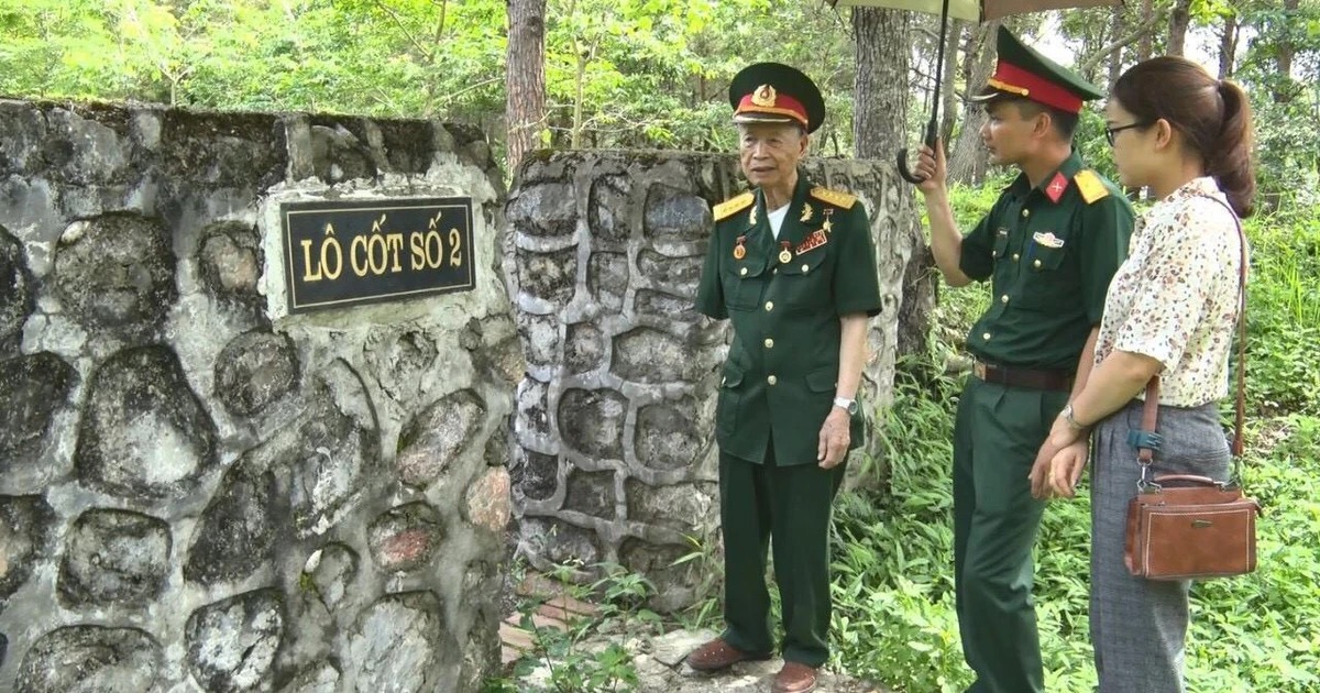 La Văn Cầu, từ cậu bé 'sống cũng như chết' đến anh hùng quân đội ( Phan Đông Nghi-Đoàn Hoa Viên )