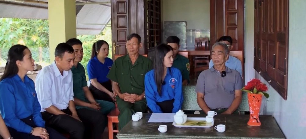 Khơi dậy lý tưởng cách mạng từ những pho sử sống tại địa phương.
