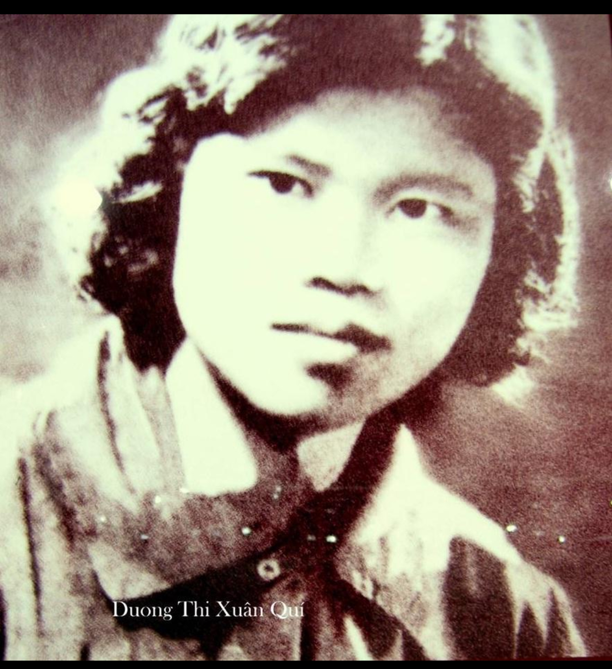DƯƠNG THỊ XUÂN QUÝ – NGƯỜI MẸ MANG TRANG VIẾT RA CHIẾN TRƯỜNG