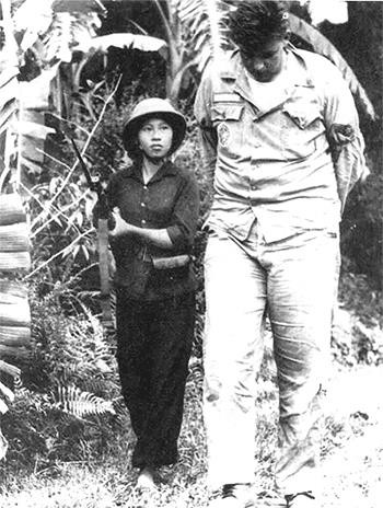 Nguyễn Thị Kim Lai - "17 tuổi và một lần đối diện với phi công Mỹ"