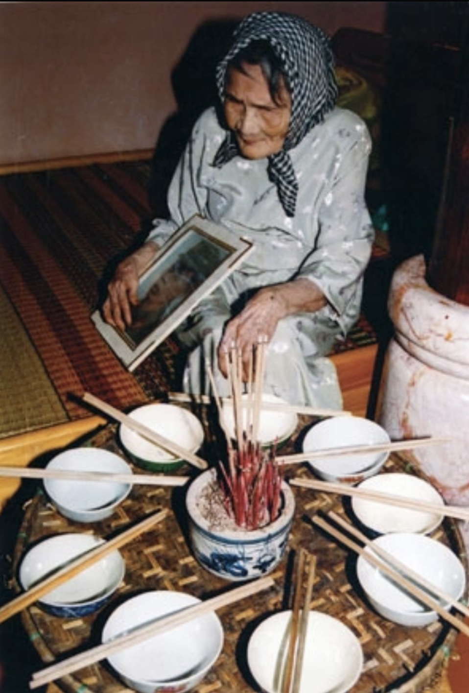 NGƯỜI MẸ NGUYỄN THỊ THỨ