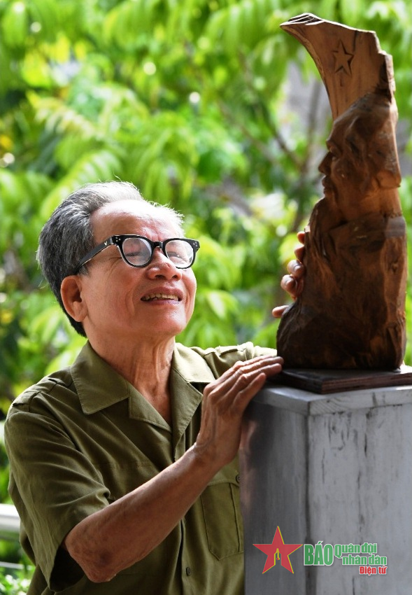 ĐÔI MẮT KHÔNG CÒN NHÌN THẤY NGÀY TOÀN THẮNG