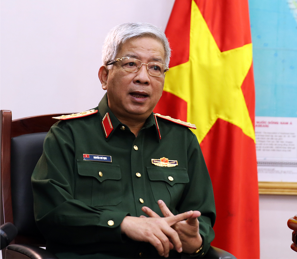 NGƯỜI LÍNH ĐI QUA CHIẾN TRANH ĐỂ SUY NGHĨ VỀ HÒA BÌNH