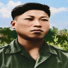 Anh hùng Ngô Mây- ôm bom cảm tử tiêu diệt quân địch trong trận chiến Suối Vối vào năm 1947.