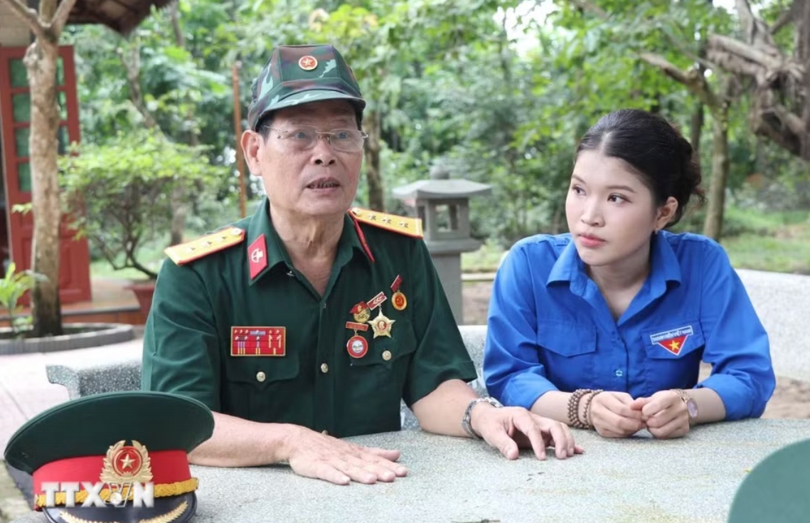 NGƯỜI LÍNH ĐẶC CÔNG VÀ HÀNH TRÌNH VƯỢT TRƯỜNG SƠN VÀO CHIẾN KHU Đ