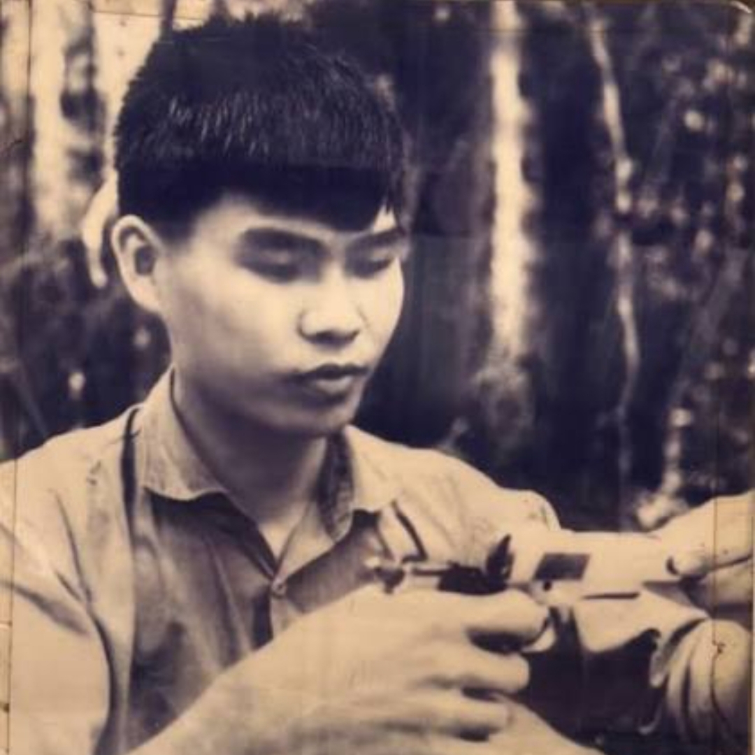 Nhuận Đức Kiên Cường: Huyền Thoại Người Thợ Quân Giới Tô Văn Đực