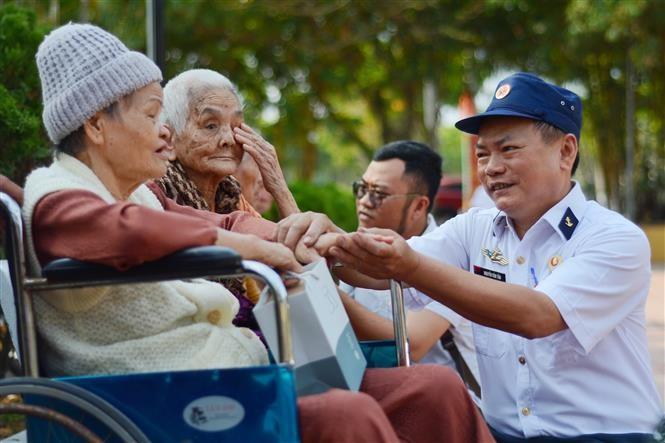 TỪ NHỮNG LÀNG QUÊ RA BIỂN LỚN – 64 NGƯỜI LÍNH VÀ NHỮNG QUÊ HƯƠNG Ở LẠI