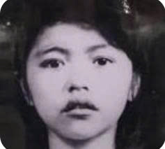 Nữ Anh hùng Liệt sĩ Võ Thị Sáu (1933-1952) là một nữ du kích trong kháng chiến chống Pháp ở Việt Nam, người nhiều lần thực hiện các cuộc mưu sát nhắm vào các sĩ quan Pháp và những người Việt cộng tác đắc lực với chính quyền thực dân Pháp tại miền Nam Việt Nam.