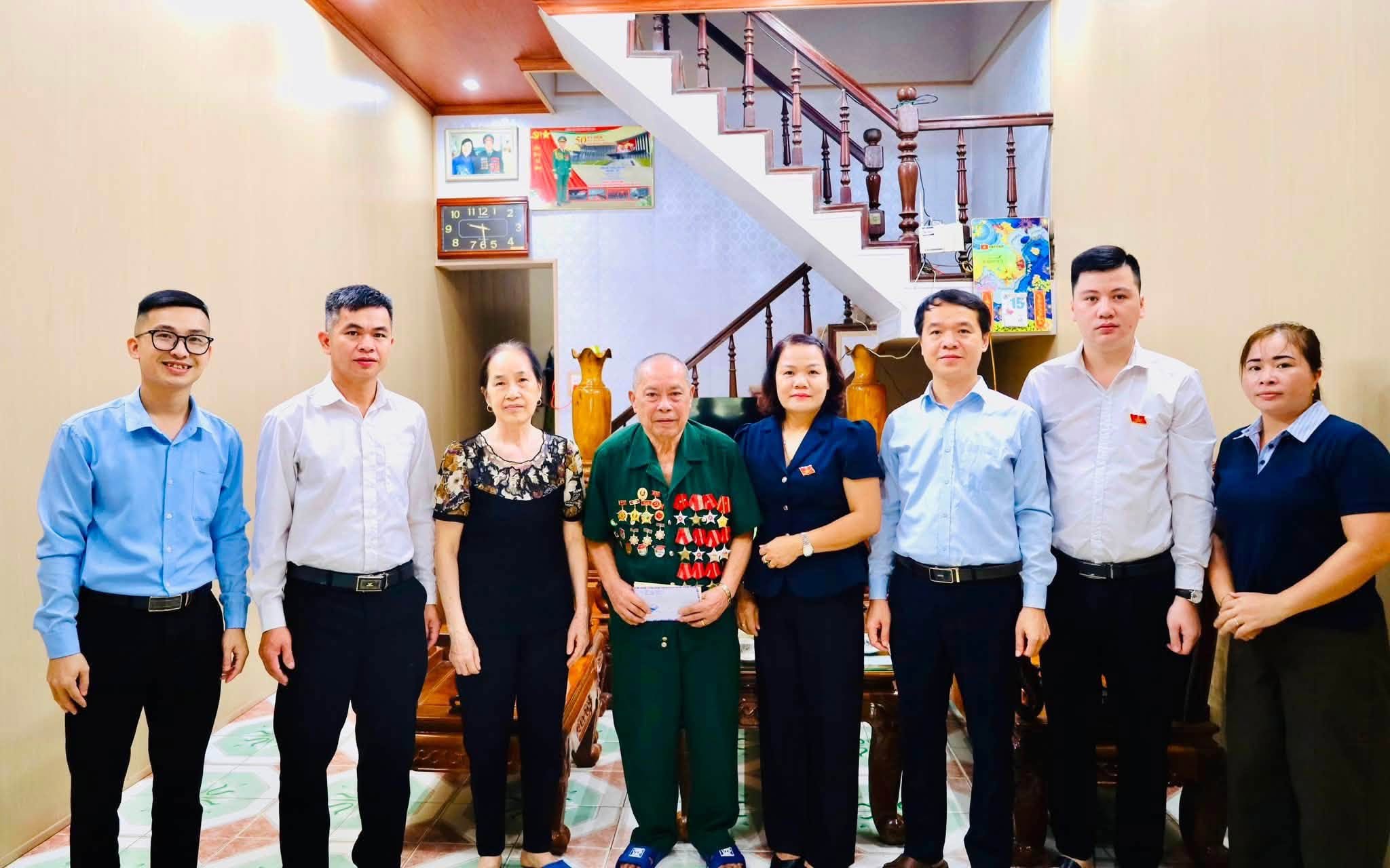 KHI LỊCH SỬ ĐƯỢC KỂ BẰNG KÝ ỨC