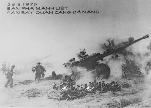 MÙA XUÂN 1975 – NHỮNG NGÀY THẦN TỐC TẬP 3: 32 GIỜ
