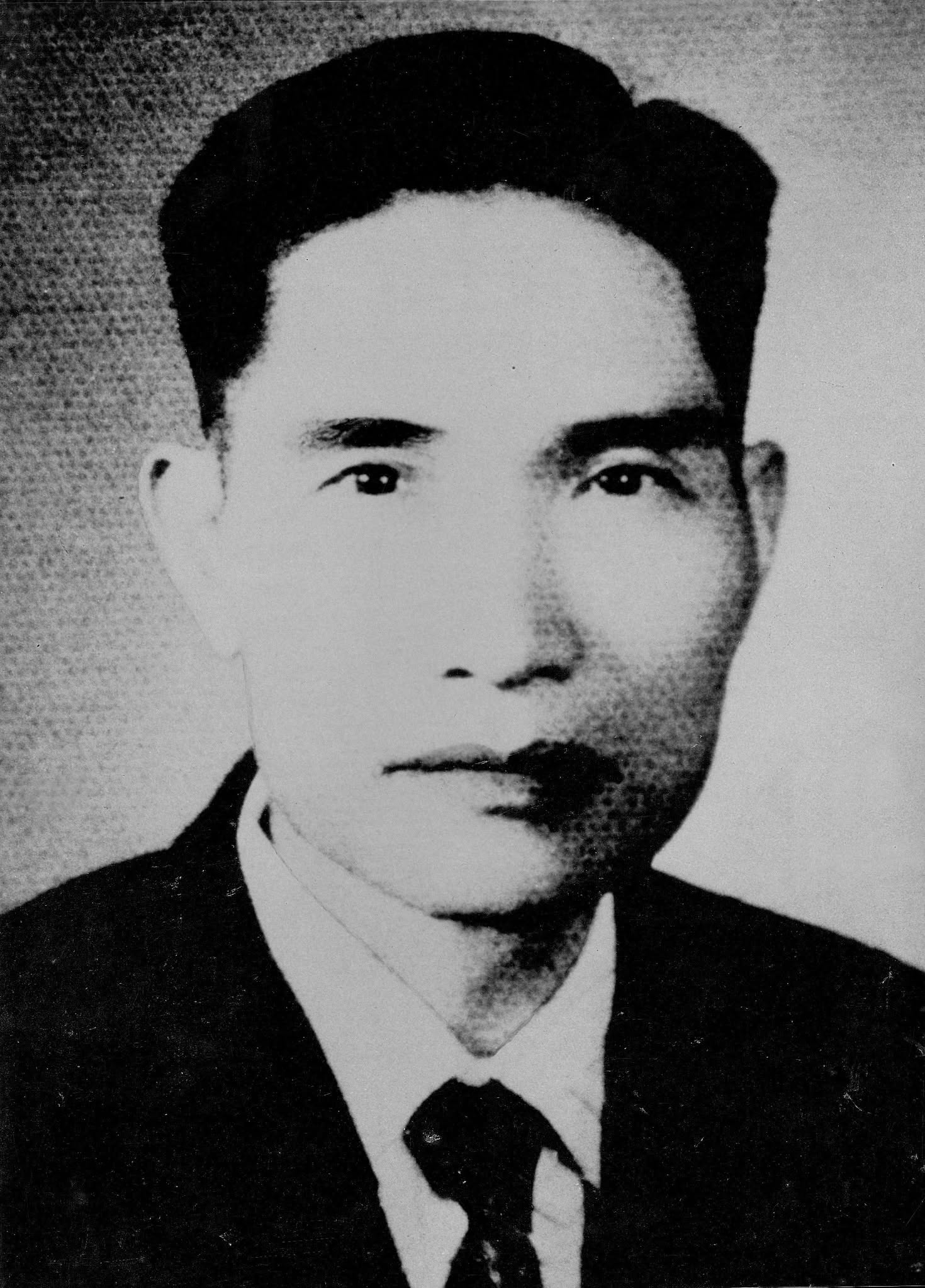 NHÀ CÁCH MẠNG TRỊNH HUY QUANG