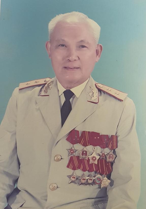 Kỳ 35: Người giải bài toán B-52