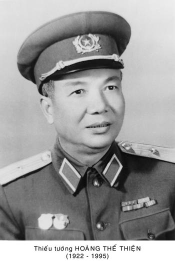 HOÀNG THẾ THIỆN – MỘT ĐỜI ĐI CÙNG NHỮNG CHIẾN TRƯỜNG