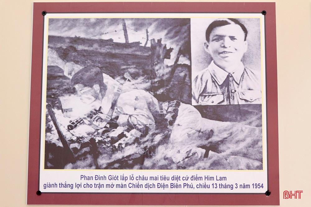 MỘT THÂN NGƯỜI GIỮ LẤY HƯỚNG XUNG PHONG