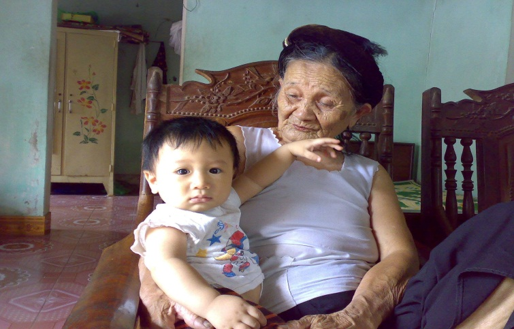 Những người anh hùng anh dũng Việt Nam - Tình yêu nước và lòng dũng cảm