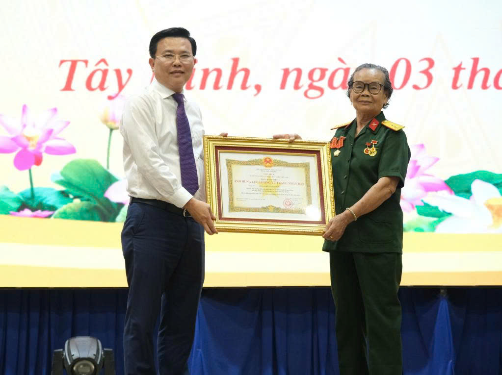 Anh hùng Lực lượng vũ trang Phan Thị Út - Nữ biệt động gan dạ giữa lòng địch
