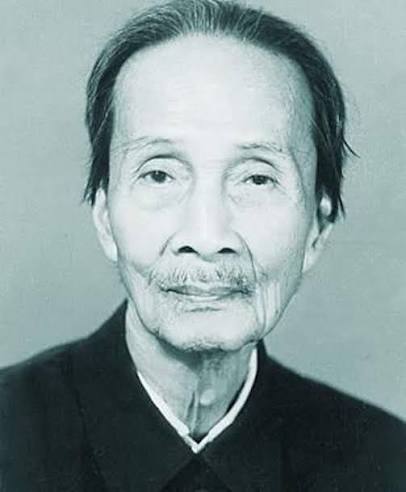 HỒ ĐẮC DI NGƯỜI HIỆU TRƯỞNG ĐẶT NỀN MÓNG CHO ĐÀO TẠO Y KHOA