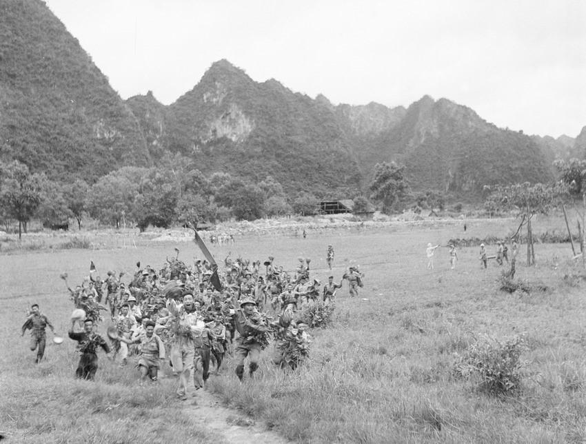 BIÊN GIỚI THU ĐÔNG 1950 - TẬP 9: CỐC XÁ – NĂM NGÀY TRONG VÒNG VÂY