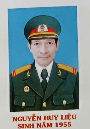 Bông hoa lửa kiên trung