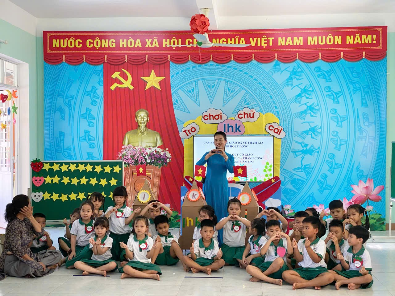 THỜI HOA LỬA CỦA BA