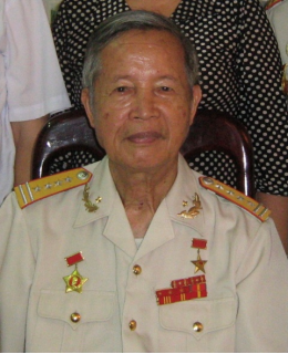 LA VĂN CẦU