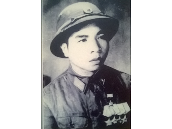 Anh hùng Trần Hùng Vách