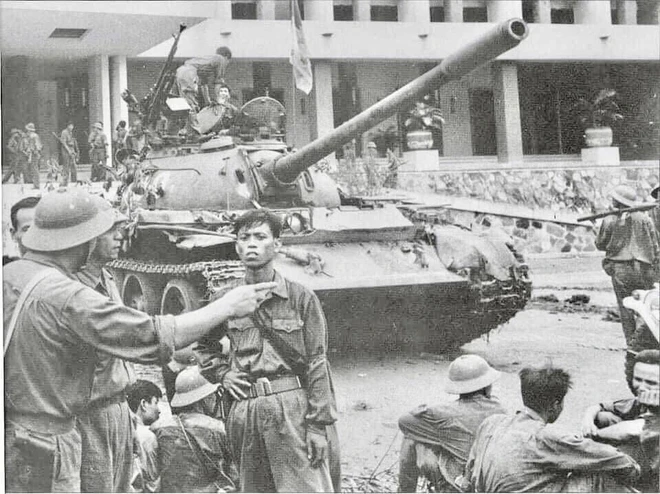 Thiếu tá Nguyễn Hữu Cử kể về 'nụ cười chiến thắng' tại Dinh Độc Lập