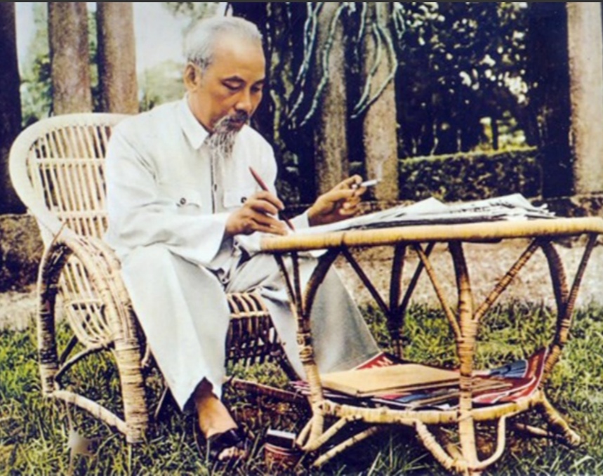Câu chuyện về người thầm lặng cứu quốc - Chủ tịch Hồ Chí Minh