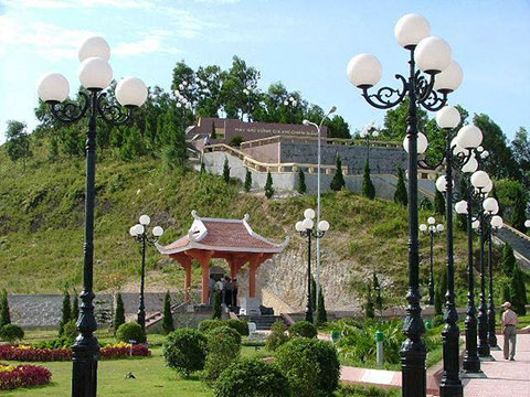 Tổng bí thư đầu tiên của Đảng