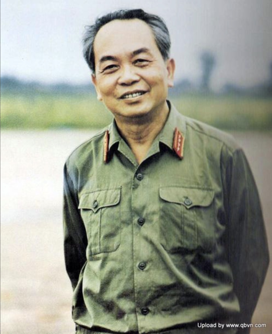 ĐẠI TƯỚNG VÕ NGUYÊN GIÁP – CHÍN PHÚT THIÊNG LIÊNG CỦA MỘT TẤM LÒNG HƯỚNG VỀ QUÊ MẸ