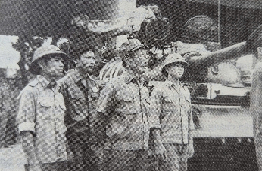 Thiếu tướng Nguyễn Thế Lâm: Vị tướng Tư lệnh của hai binh chủng