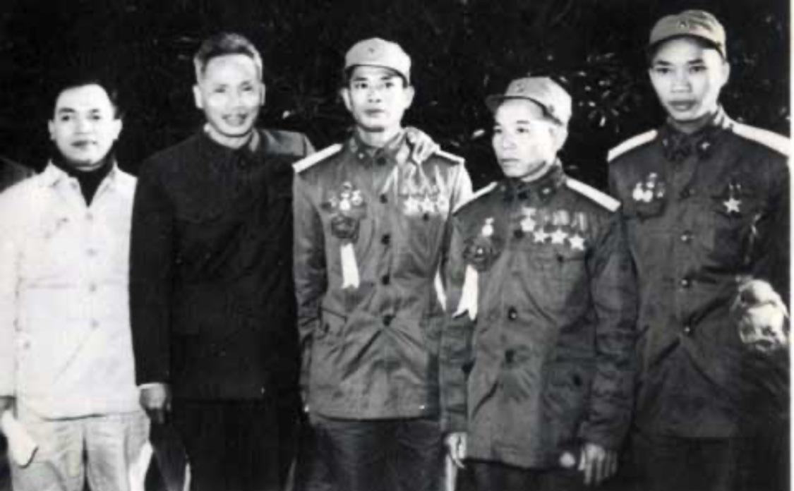 Nguyễn Viết Xuân- Người chính trị viên và lời hô bất tử
