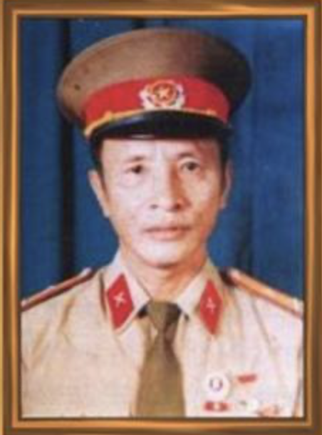 Trịnh Xuân Thiều là Anh hùng Lực lượng vũ trang nhân dân, nguyên Chính trị viên Đại đội đặc công nước mưu trí và quả cảm trong kháng chiến chống Mỹ