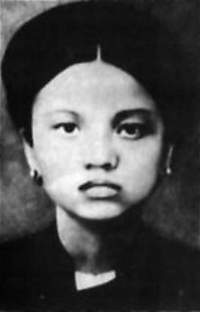 NGUYỄN THỊ MINH KHAI – NGƯỜI CON GÁI MANG MÙA XUÂN QUA NHỮNG NĂM THÁNG LỬA ĐẠN