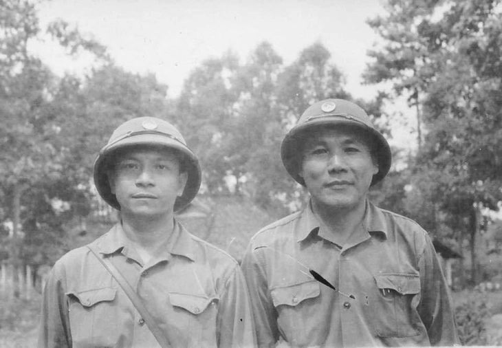 Bùi Văn Tùng – Lá cờ trong ngày toàn thắng