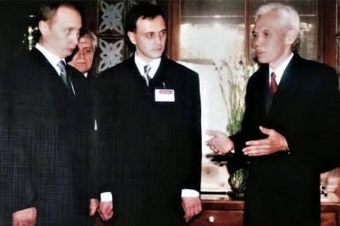 Chủ tịch Hồ Chí Minh-Người cha vĩ đại của đất nước