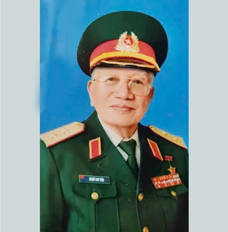 Đồng chí Trung tướng, Anh hùng LLVT nhân dân KHUẤT DUY TIẾN từ trần