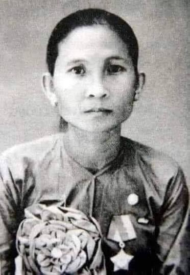 NGUYỄN THỊ ÚT (ÚT TỊCH) – NGƯỜI MẸ CẦM SÚNG