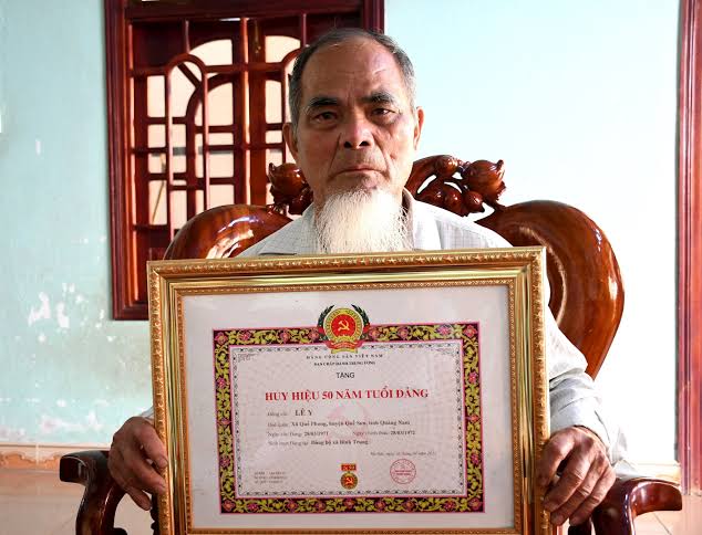 ANH HÙNG LỰC LƯỢNG VŨ TRANG NHÂN DÂN LÊ Y – NGƯỜI ĐỘI TRƯỞNG TRINH SÁT DŨNG MÃNH NƠI VÙNG ĐẤT THÉP XỨ QUẢNG