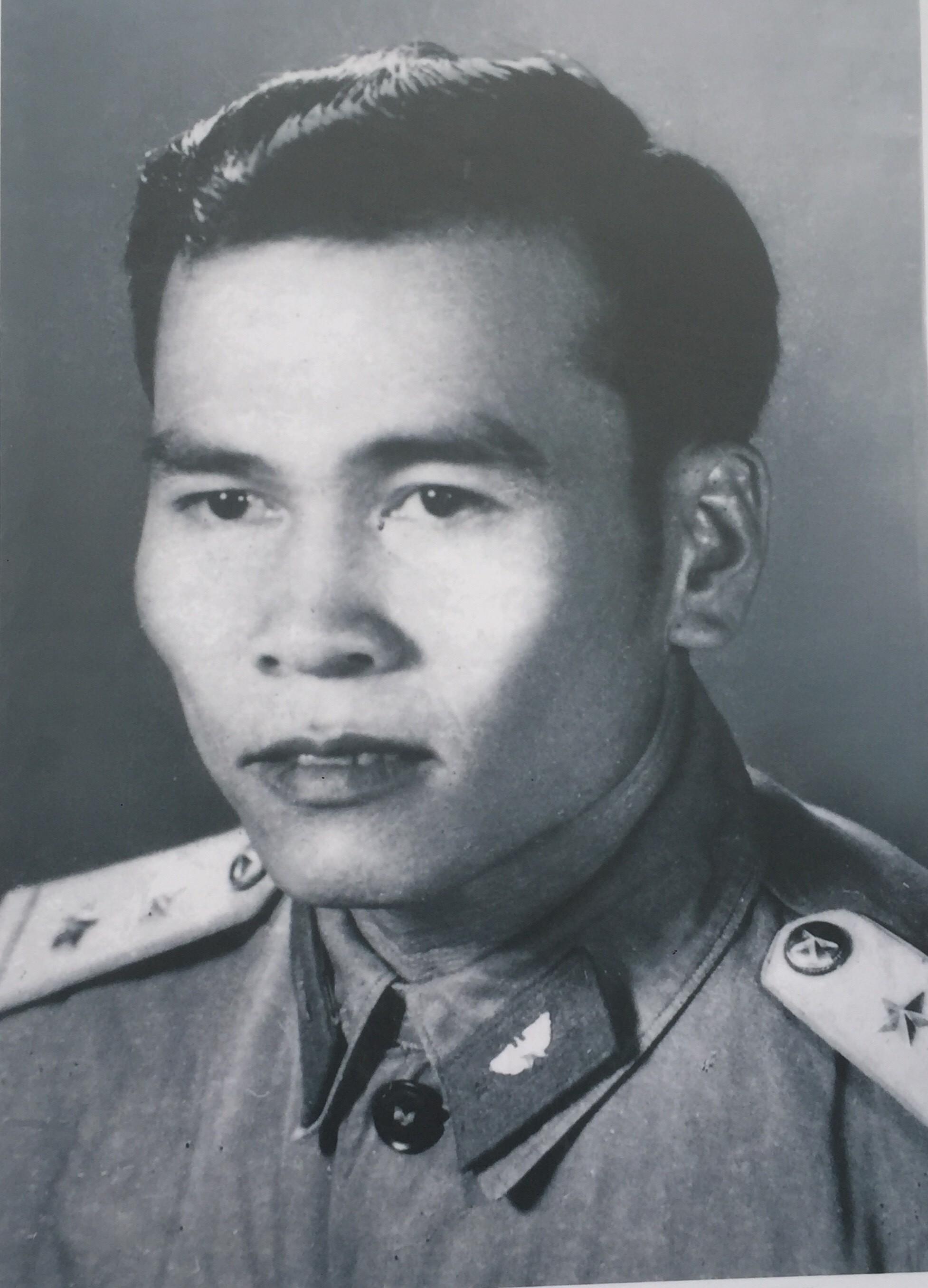 BẢY LẦN BÓP CÒ, BẢY CHIẾC MÁY BAY