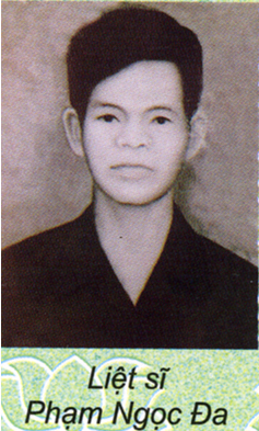 NGƯỜI ANH HÙNG GIỮA LÀNG QUÊ
