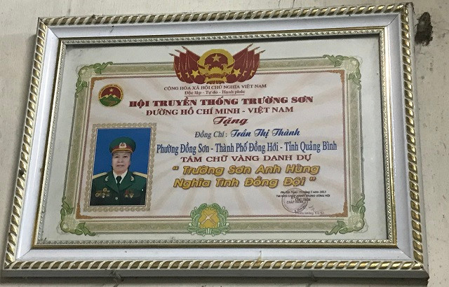 🔥 CÂU CHUYỆN THỜI HOA LỬA  TRẦN THỊ THÀNH – GIỮ MỘT CON ĐƯỜNG THÔNG GIỮA MÙA BOM ĐẠN