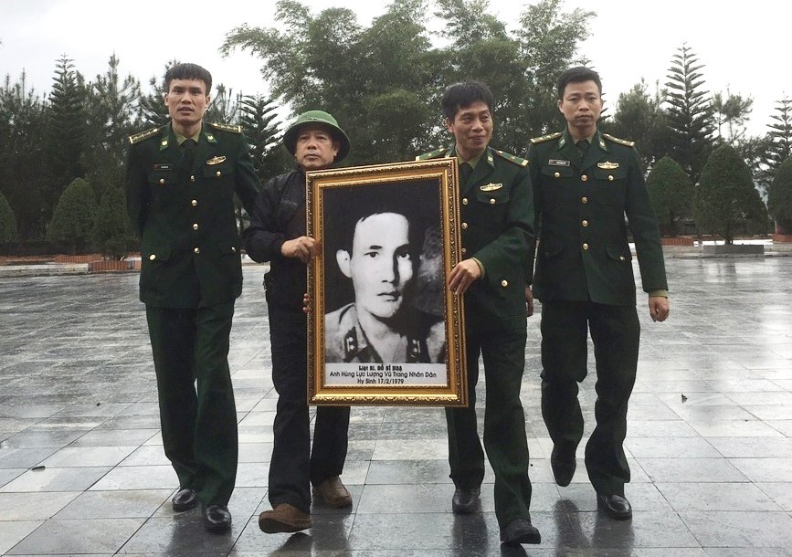 ANH HÙNG ĐỖ SĨ HỌA – TƯỢNG ĐÀI BẤT TỬ NƠI BIÊN CƯƠNG PÒ HÈN