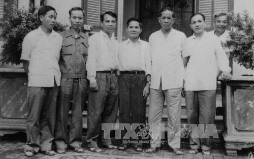 Tư duy sáng tạo của đồng chí Lê Duẩn