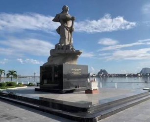 Mẹ Việt Nam Anh Hùng Nguyễn Thị Suốt ( Mẹ Suốt)
