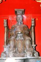 Lê Thánh Tông (1442–1497) là vị vua thứ tư của nhà Lê sơ, được xem là một trong những vị vua tài năng và có nhiều đóng góp lớn nhất trong lịch sử Việt Nam.