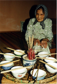MẸ VIỆT NAM ANH HÙNG NGUYỄN THỊ THỨ