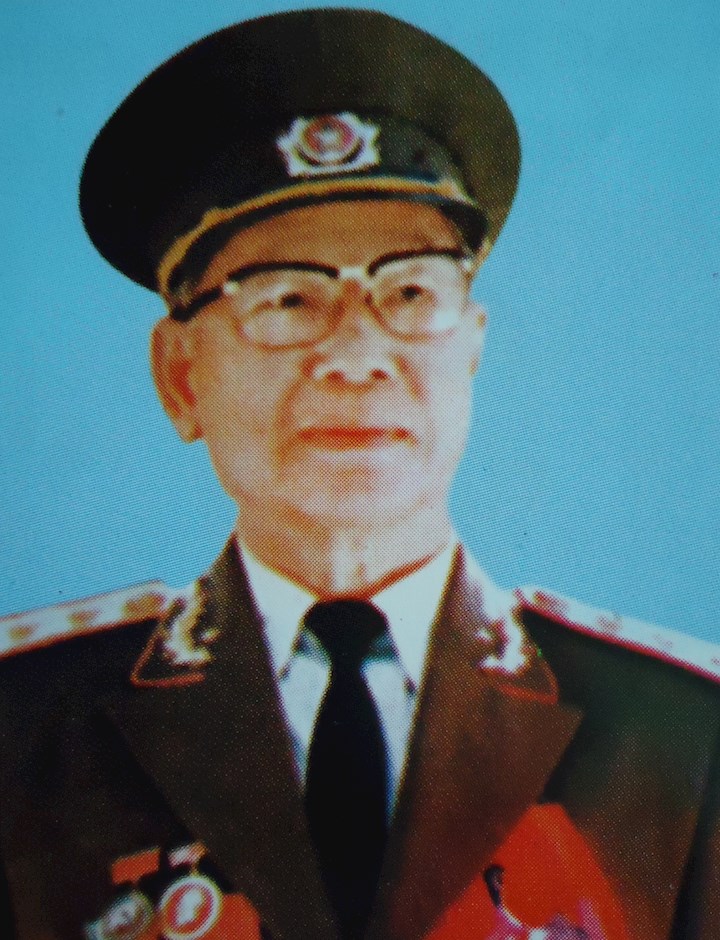 TRUNG TƯỚNG TRẦN VĂN TRÀ – VỊ TƯ LỆNH QUÂN GIẢI PHÓNG MIỀN NAM, NGƯỜI CHỈ HUY CHIẾN TRƯỜNG B2