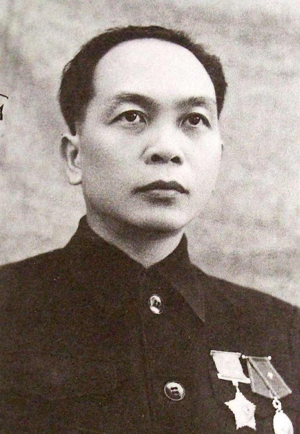 CUỘC ĐỜI VÀ SỰ NGHIỆP CỦA ĐẠI TƯỚNG VÕ NGUYÊN GIÁP